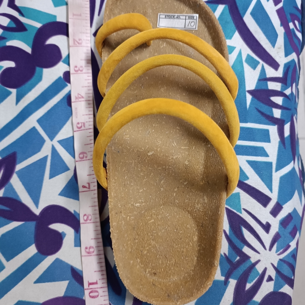 Sandals - Picture 3 of 4